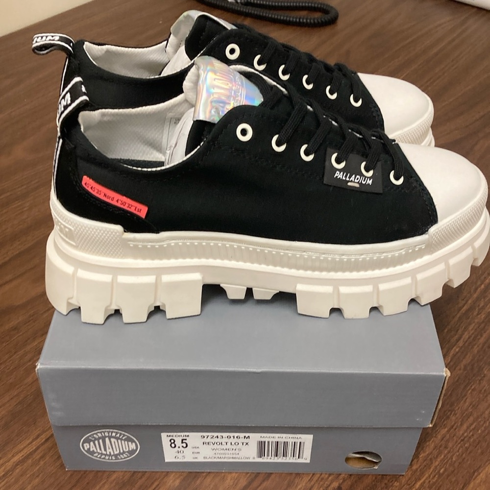 Palladium Womens low top boots